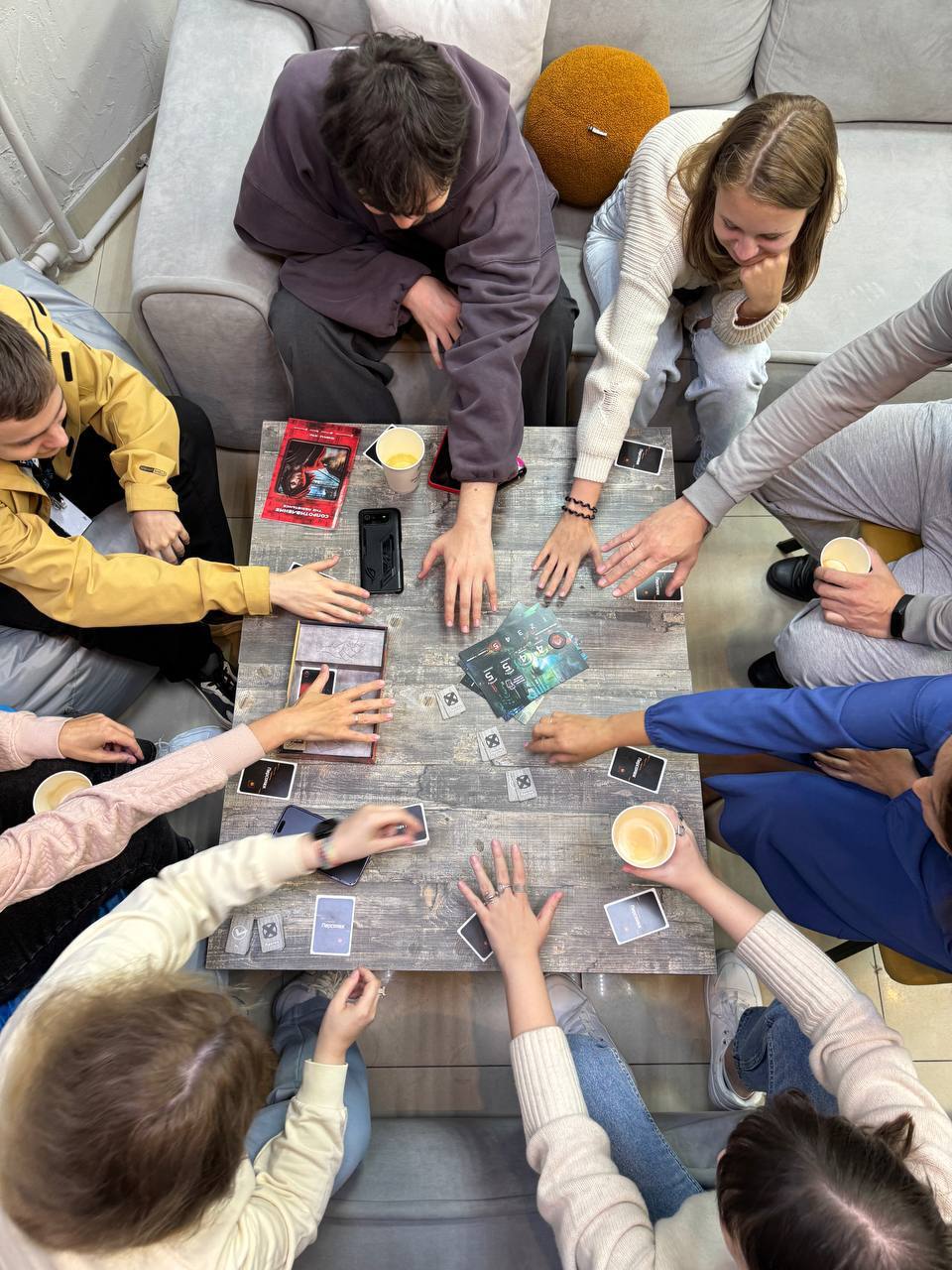 Аллея бренда